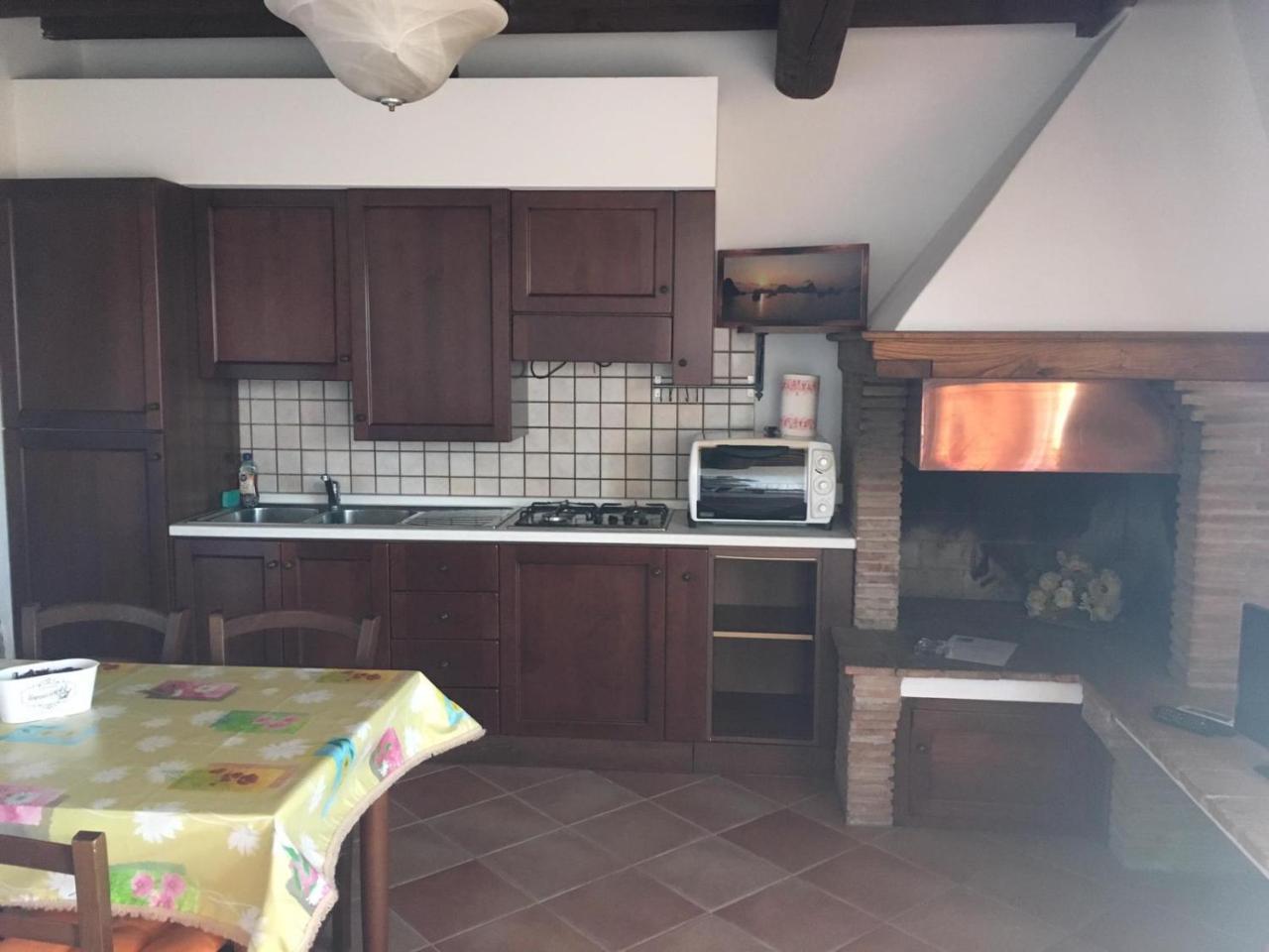 דירות סנטה לוצ'ה Casale Poggio Meone מראה חיצוני תמונה